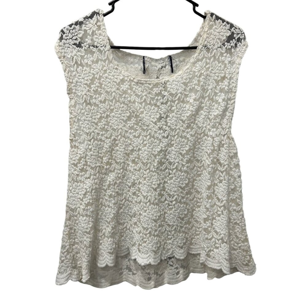 Vintage 90s Y2K White Lace Sleeveless Top With Floral Pattern Scalloped Hem